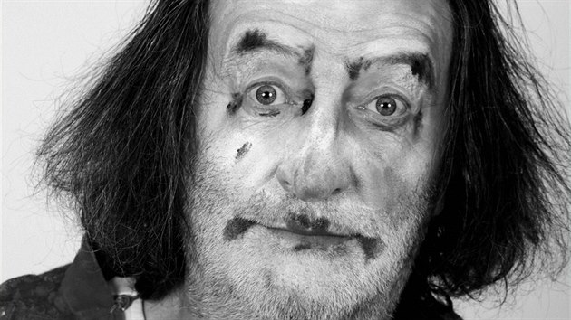 Bolek Polvka proslul jako legendrn herec, nezapomenuteln klaun, milovnk zvat i principl svho divadla.