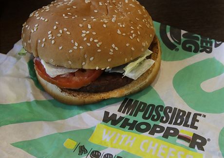 Americký etzec Burger King uvedl do prodeje nový vegetariánský burger. Podle...