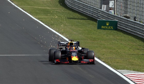 Max Verstappen z týmu Red Bull bhem kvalifikace na Velkou cenu Maarska.