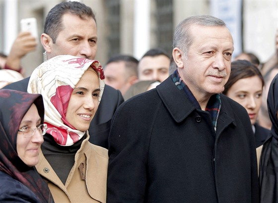 KADEM ODMÍTÁ ROVNOST POHLAVÍ: Turecku sílí provládní konzervativní enský...