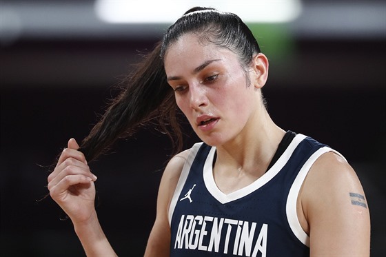 Argentinská basketbalistka Ornella Santanaová po poráce s USA.
