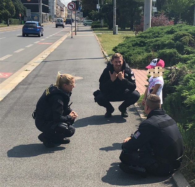 Ptiletou holiku nala hlídka policist jen kousek od pímstského tábora.