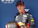 Max Verstappen z týmu Red Bull Racing Honda pózuje s ocenním pro...