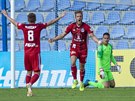 Olomoucký Jakub Plek (uprosted) se raduje z prvního gólu do sít Liberce.