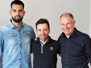 Reprezentační brankář Tomáš Koubek (vlevo) je novou akvizicí bundesligového...