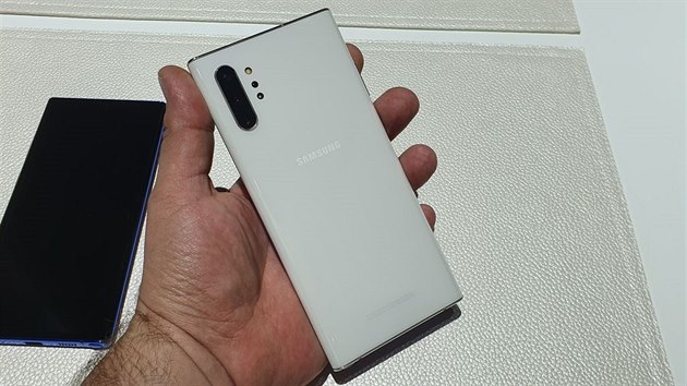 Pedstaven Samsungu Note 10 v New Yorku