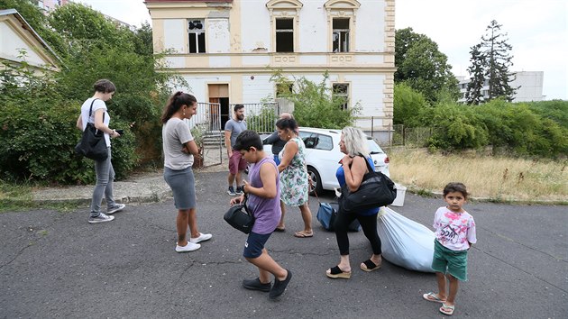 Uprosted litvnovskho sdlit Janov v centru jedn z nejvtch sociln vylouench lokalit v esku koupil litvnovsk zastupitel Petr Globonk znienou vilu, do kter se chyst s rodinou nasthovat.