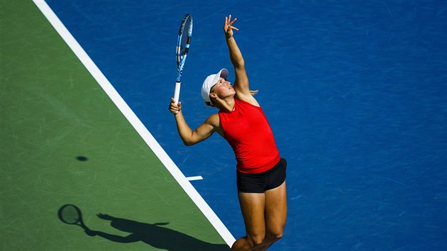 Julia Putincevov v prvnm kole turnaje v Torontu.