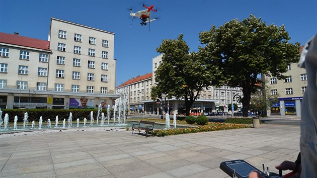 Dron na Ulrichov nmst v Hradci Krlov (19.8.2016).