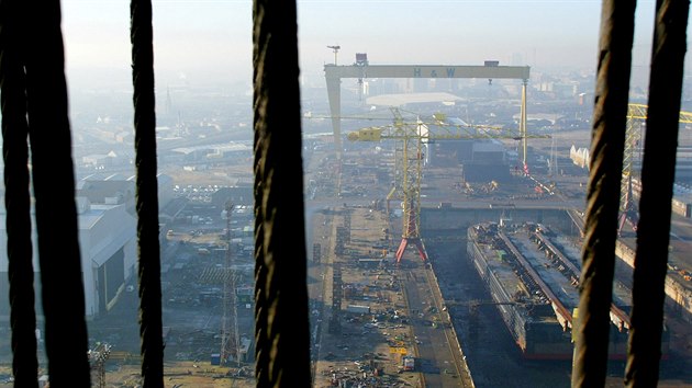 Lodnice Harland and Wolff (H&W), v tto firm vznikl i nechvaln proslul TItanic