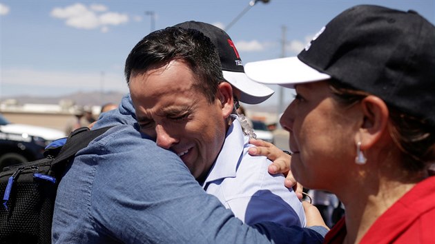 Reportr americk televize v slzch. El Paso (4. srpna 2019).