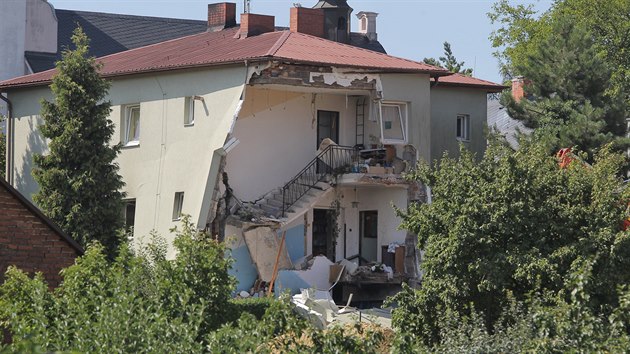 Dům ve Strahovicích na Opavsku po výbuchu.  (8. srpna 2019)