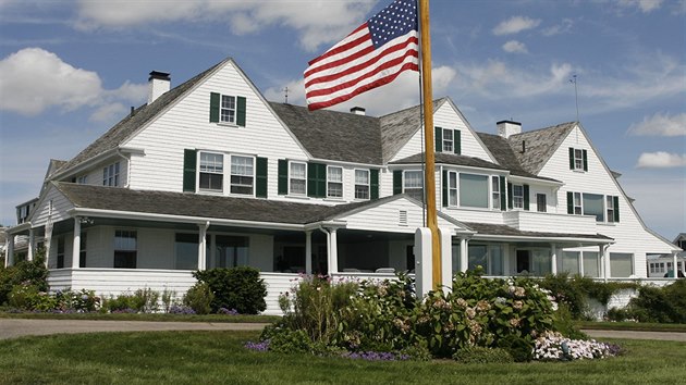 Sdlo rodiny Kennedyovch  v Hyannisu v Massachusetts (27. srpna 2009)