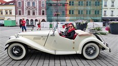 1. sokolovská sout elegance historických vozidel