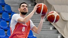 Tomáš Satoranský na tréninku české reprezentace v Nymburce