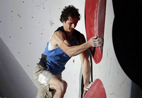 Adam Ondra ve finále MS v boulderingu