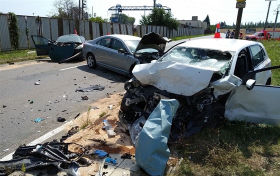Při srážce tří aut v Kyjově na Hodonínsku zemřela řidička, další dva šoféři...