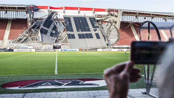 Zícená stecha stadionu v Alkmaaru.