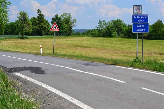 Uspokojivý není ani zdaleka stav silnice II/362 z Poliky do Bystrého. Za...