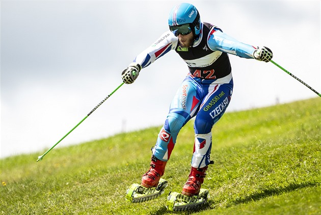 Travní lyžař Barták si ve Štítné dojel pro titul mistra světa v obřím slalomu