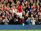 Marcus Rashford z Manchesteru United se raduje ze vsteleného gólu v zápase...