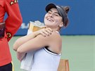 Kanaanka Bianca Andreescuová se raduje z vítzství na turnaji v Torontu.