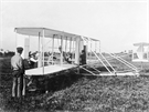 V roce 1907 Wrightové svj letoun pedvedli v Evrop. Významnjí úspch...