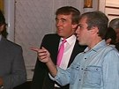 Jeffrey Epstein s Donaldem Trumpem na archivních zábrech z roku 1992