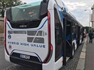 Prask dopravn podnik zaal testovat hybridn autobus Urbanway od vrobce...