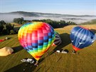 ��astn�k�m balonov� fiesty startuj�c�m od hradu Bouzova na Olomoucku se i letos...