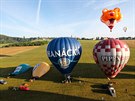 ��astn�k�m balonov� fiesty startuj�c�m od hradu Bouzova na Olomoucku se i letos...