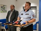 Jihomoravsk krajsk editel Leo Tril (vpravo) a kriminalista Ludk Blahk na...