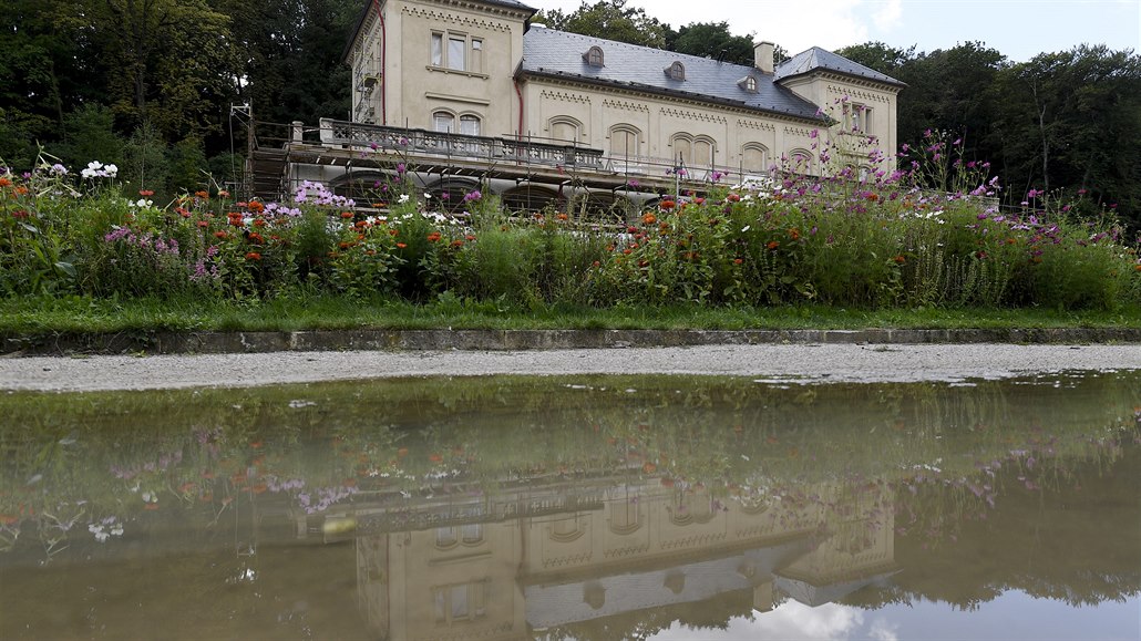 Obnova Šlechtovy restaurace pomalu končí, Praha už vybrala provozovatele