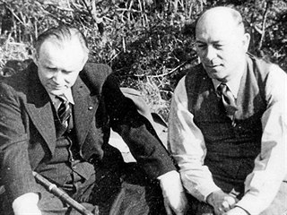 S Moravcem (vlevo) do Anglie v beznu 1939 odletl i pednosta obranné sekce.