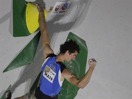 Adam Ondra v semifinle MS v boulderingu