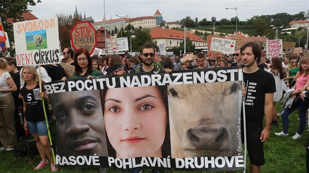 Pochod za prva zvat The Official Animal Rights March v Praze (17. srpna 2019).