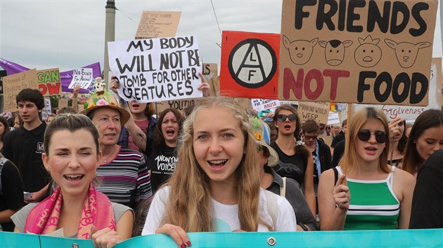 Pochod za prva zvat The Official Animal Rights March v Praze (17. srpna 2019).