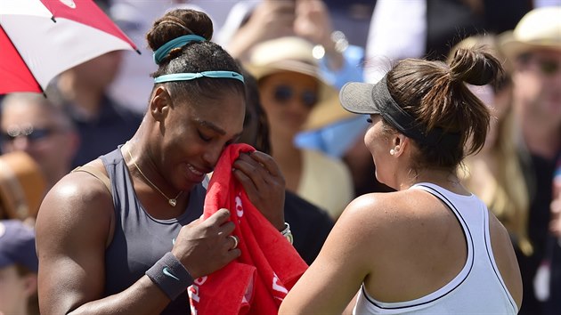Serena Williamsov smutn. Finle turnaje v Torontu musela kvli bolesti zad vzdt.