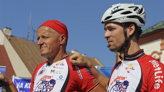 Ždárskou cyklojízdu od začátku podporuje také Josef Zimovčák (vlevo), mistr světa v jízdě na vysokém kole.
