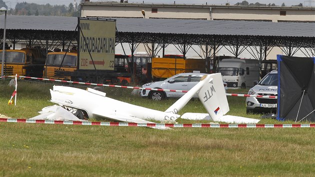 Na letišti v Havlíčkově Brodě havaroval kluzák, jeho pilot nehodu nepřežil. (11. srpna 2019) 