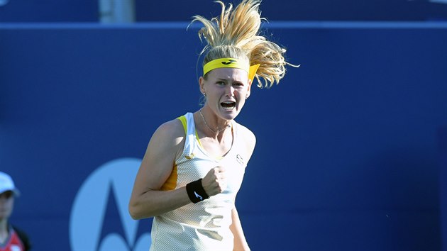 Marie Bouzková v semifinále turnaje v Torontu.