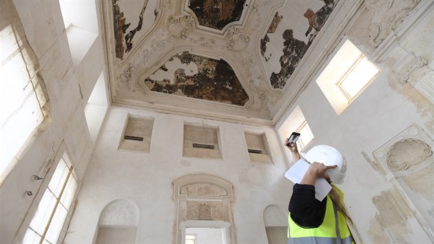 Rekonstrukce barokního letohrádku Šlechtova restaurace ve Stromovce. (13. 8. 2019 )