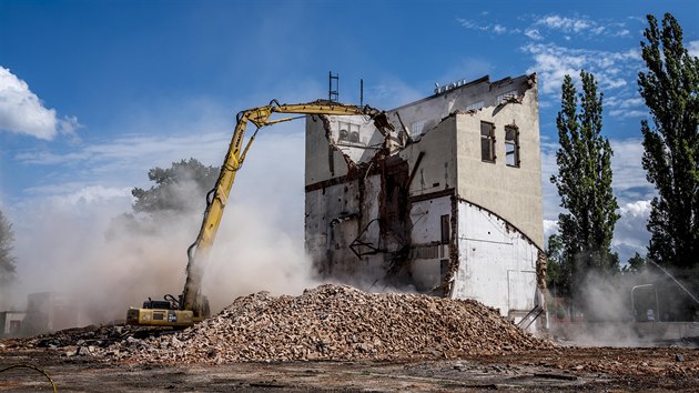 Bourac prce budou trvat dva dny. (13. srpna 2019)