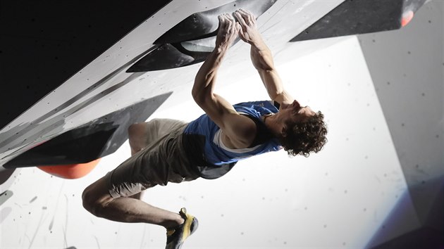 Adam Ondra ve finle MS v boulderingu