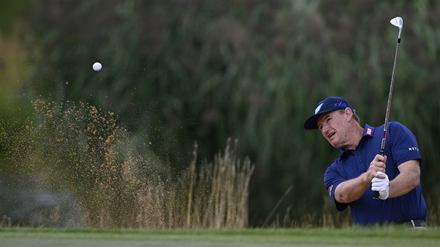 Jihoafrick golfista Ernie Els na D+D Real Czech Masters