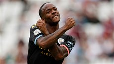 Raheem Sterling z Manchesteru City zkompletoval hattrick proti West Hamu.