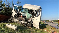 Nehoda dvou kamion zastavila na dálnici D1 provoz (11. srpna 2019).