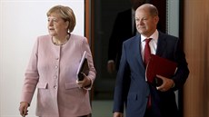 Kancléka Angela Merkelová se spolkovým ministrem financí Olafem Scholzem (16....