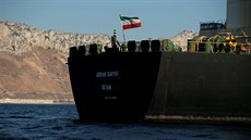 Propuštěný íránský ropný tanker pod novým názvem Adrian Darya 1. Předtím se...