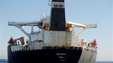 Proputný íránský ropný tanker pod novým názvem Adrian Darya 1. Pedtím se...